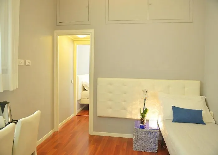 B-cool (adults Only) Bed & Breakfast Roma