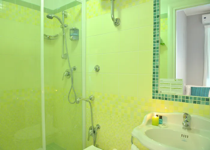 B-cool (adults Only) 3* Rom